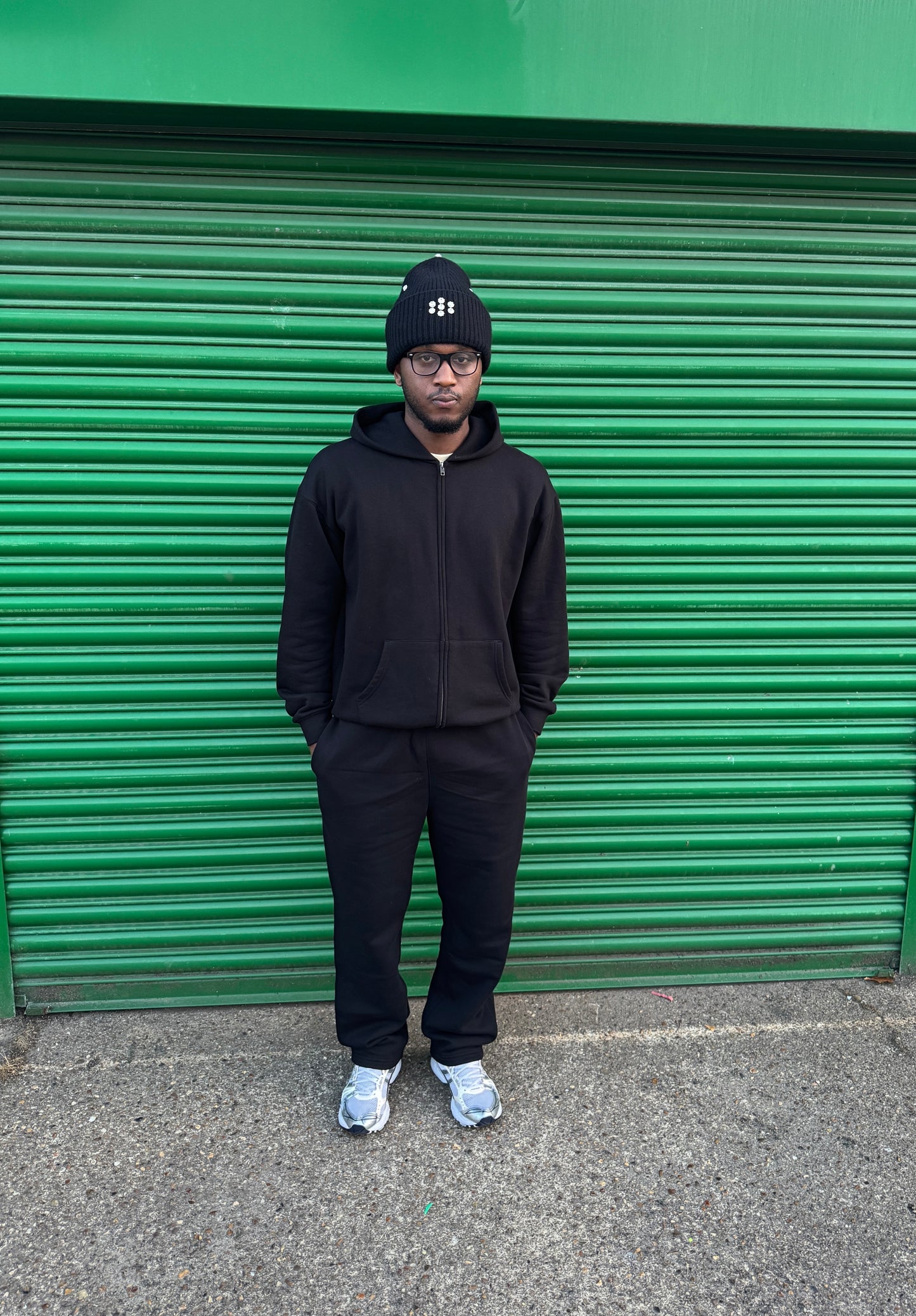 BLACK STAR KAPTURE MOMENTS BEANIE